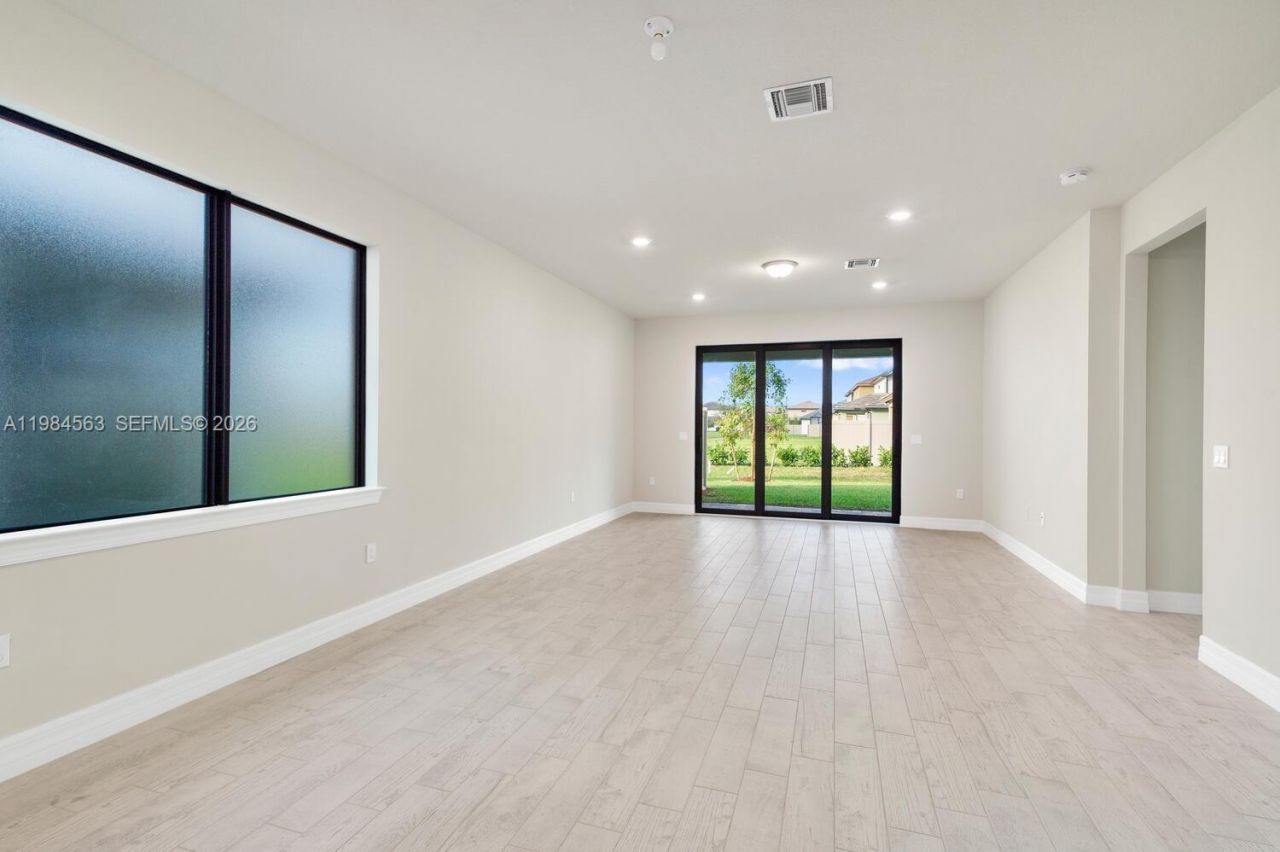 8185 Tailshot Ct , Lake Worth, FL 33467 Photo