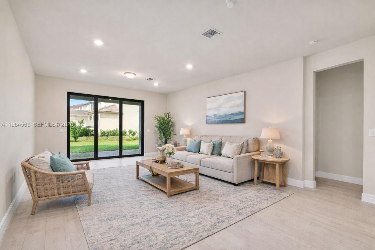 8185 Tailshot Ct , Lake Worth, FL 33467 Photo