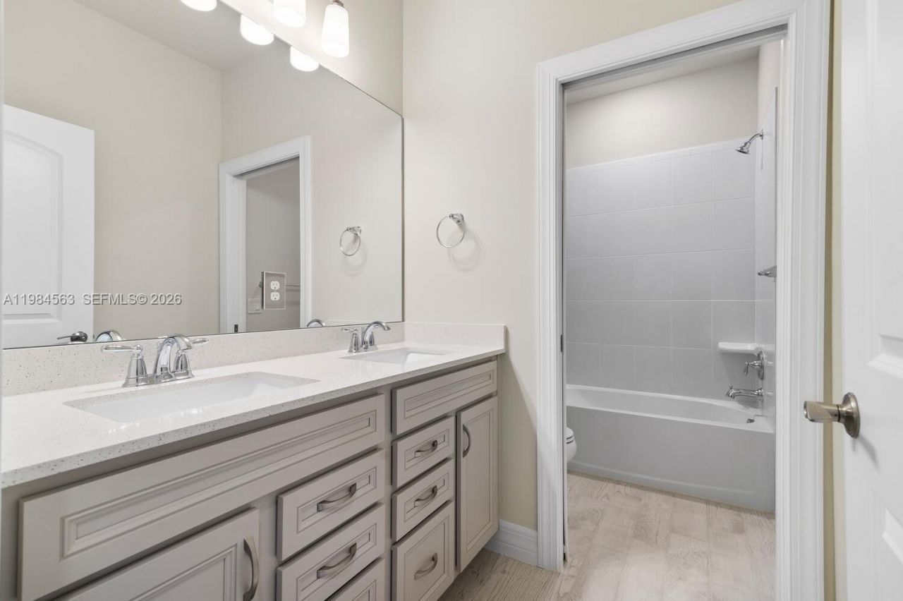 8185 Tailshot Ct , Lake Worth, FL 33467 Photo