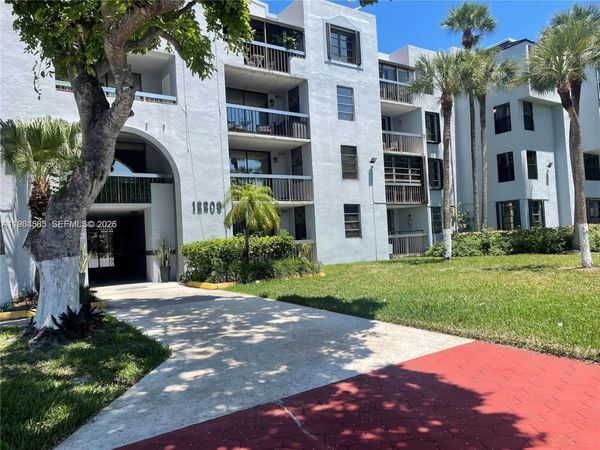 12209 SW 14th Ln , Unit 1305, Miami, FL 33184