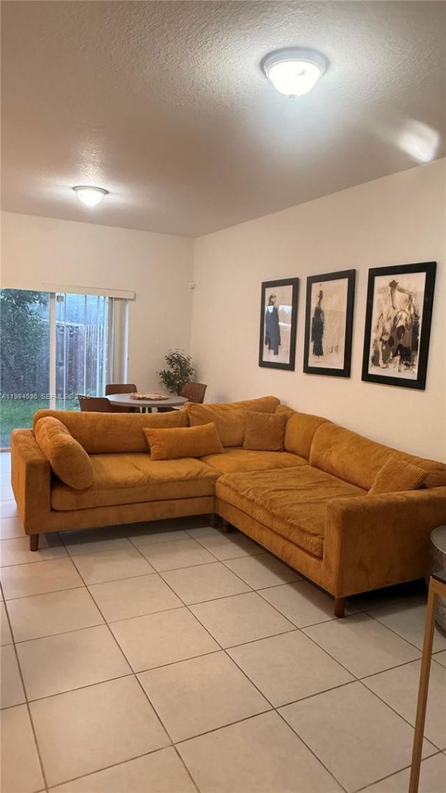 12383 NW 23rd Ct, Miami, FL 33167 Photo