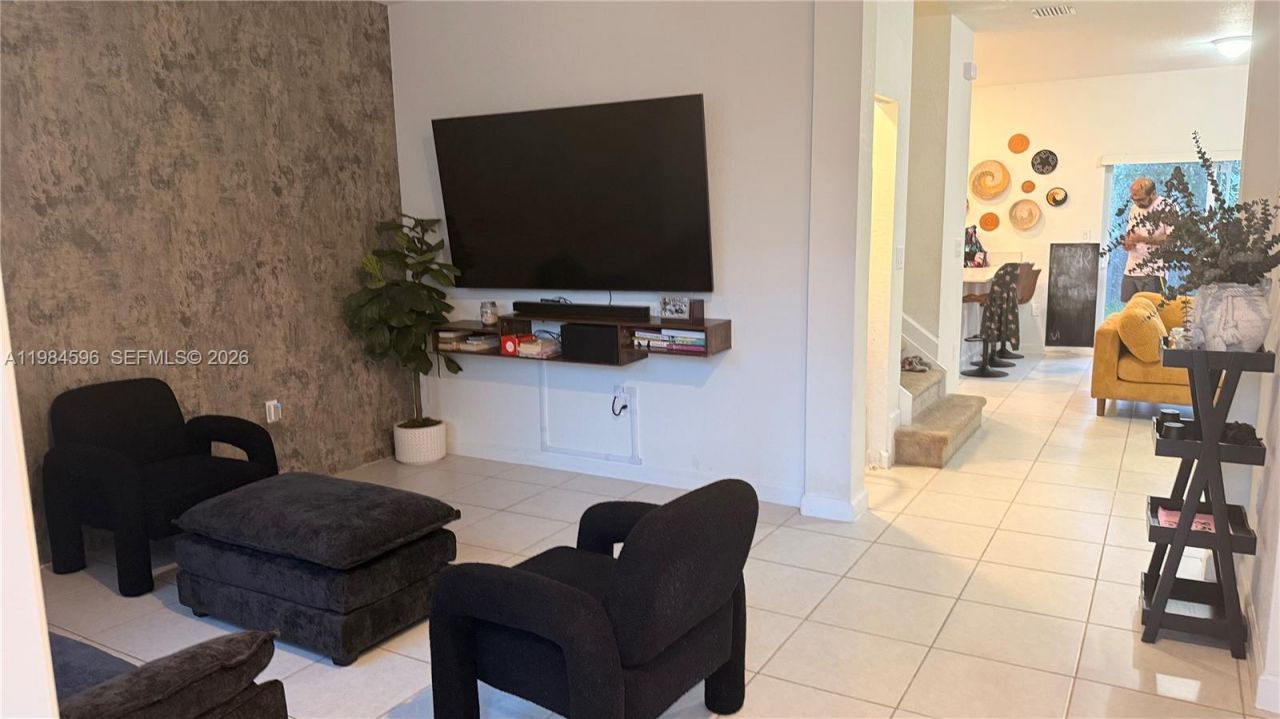 12383 NW 23rd Ct, Miami, FL 33167 Photo