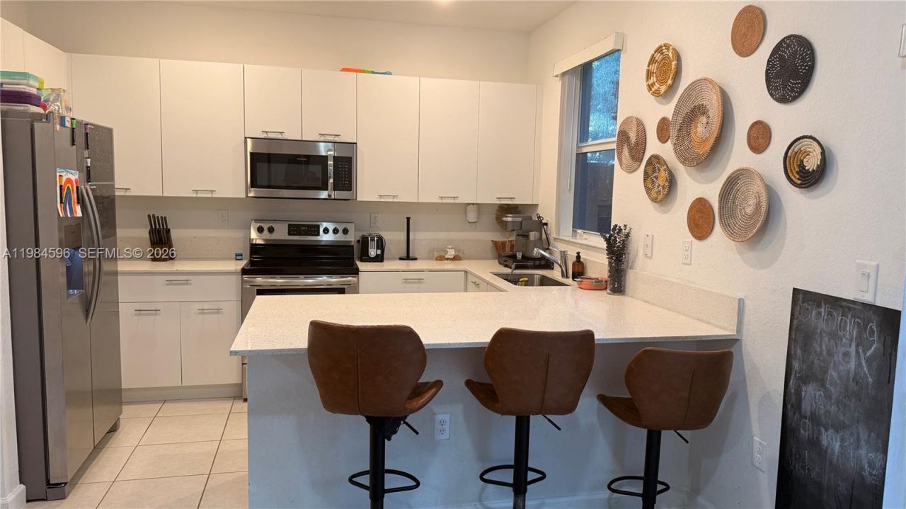 12383 NW 23rd Ct, Miami, FL 33167 Photo