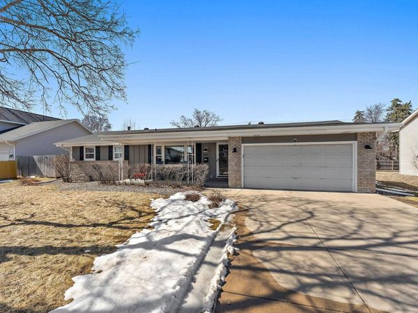 5615 Twin Lake Terrace N, Crystal, MN 55429