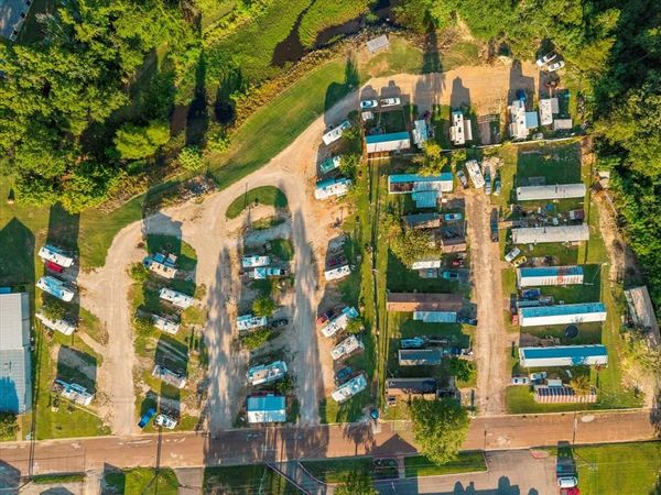 903 S Beech Street, Winnsboro, TX 75494