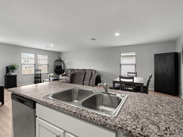 3362 Carducci Dr, Converse, TX 78109