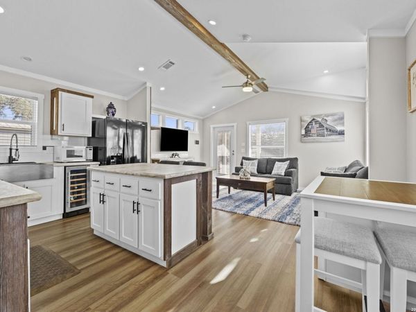 164 Pr 1523, Bandera, TX 78003