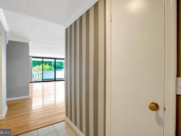 6101 EDSALL ROAD, Unit 302, ALEXANDRIA, VA 22304
