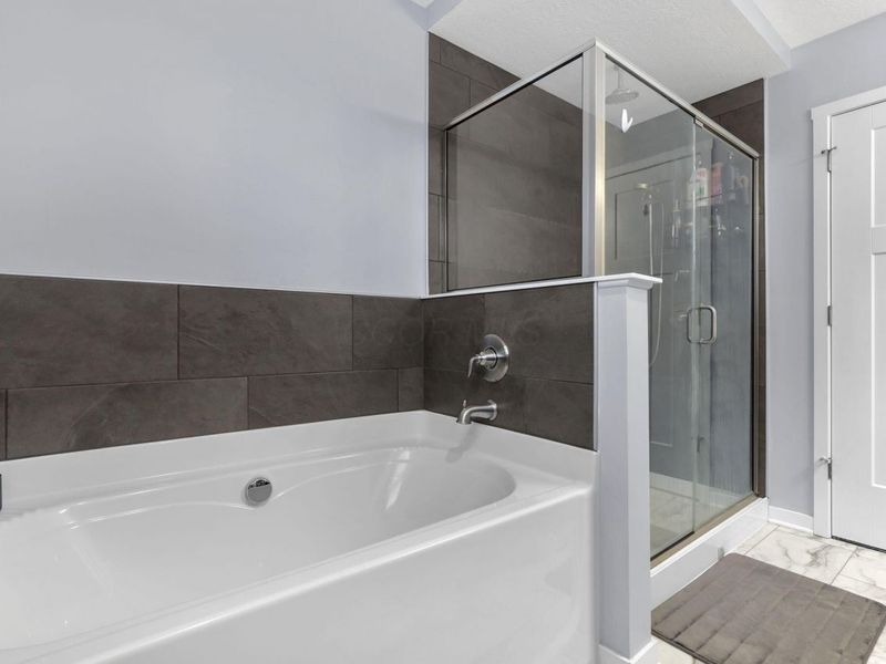 39 Thoreau Drive, Ashville, OH 43103 Photo 25