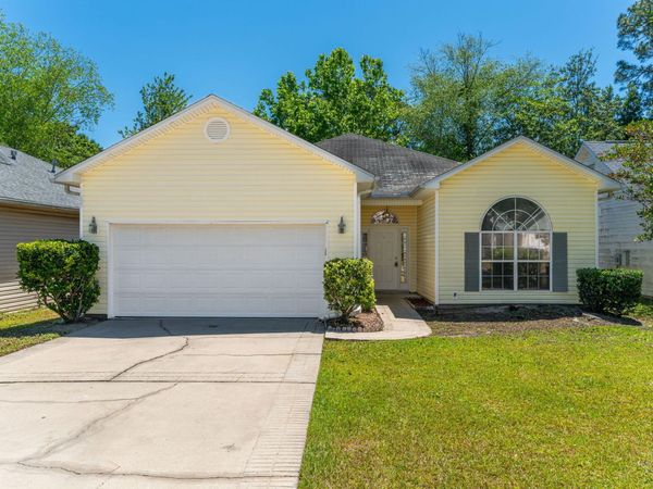 1697 Glenwood Court, Niceville, FL 32578