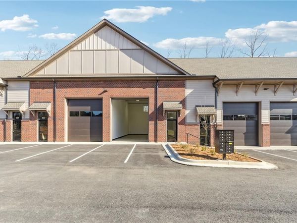 3770 Francis Circle , Unit 300, Alpharetta, GA 30004