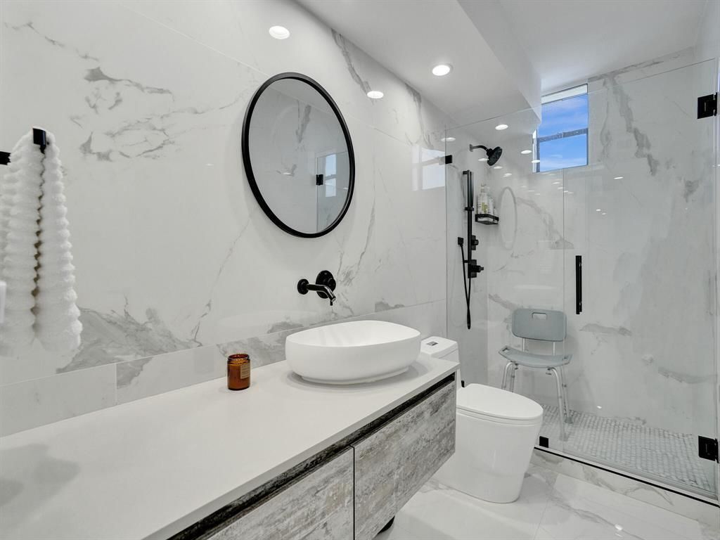 2500 Parkview Drive, Unit 1112, Hallandale Beach, FL 33009 Photo