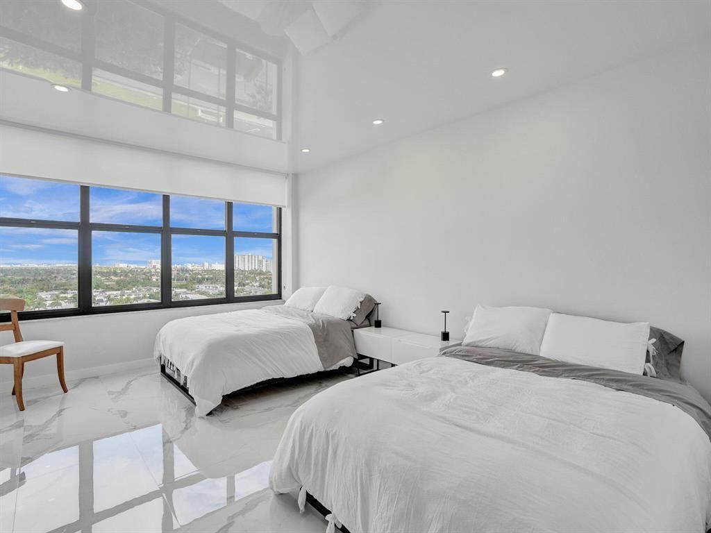 2500 Parkview Drive, Unit 1112, Hallandale Beach, FL 33009 Photo