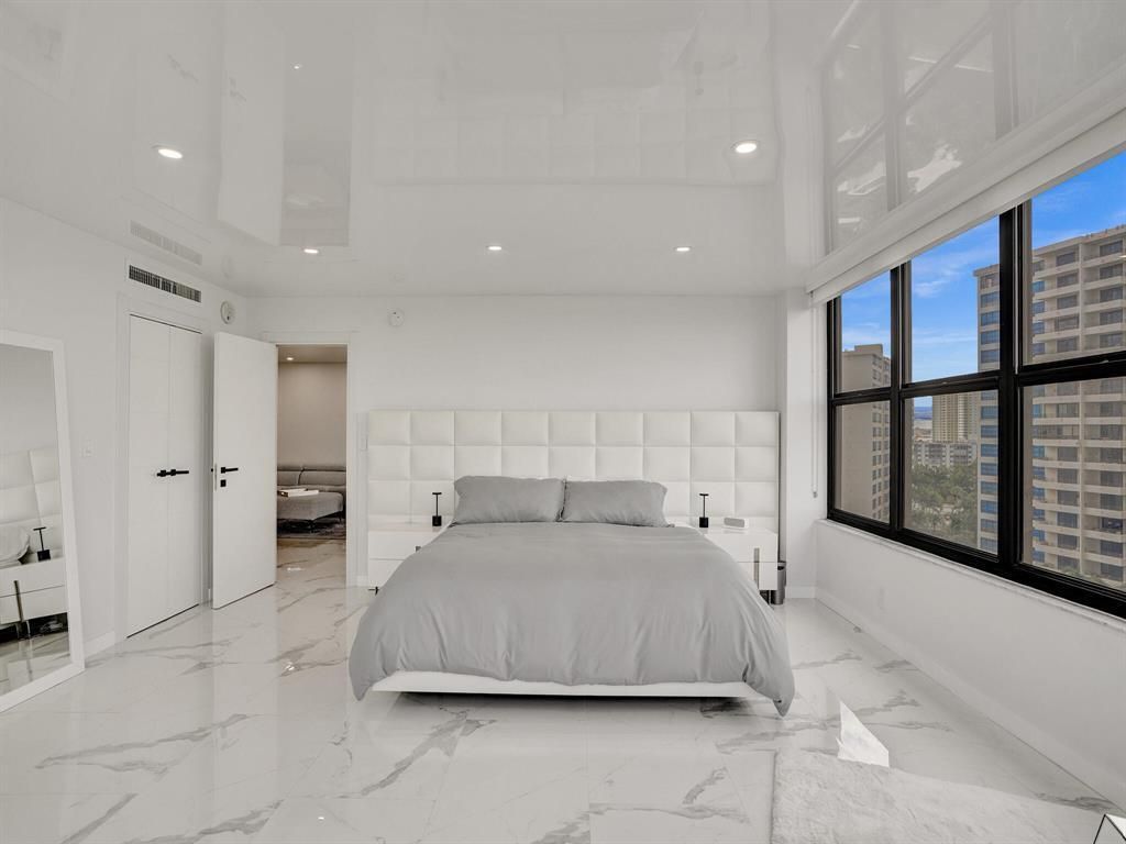 2500 Parkview Drive, Unit 1112, Hallandale Beach, FL 33009 Photo