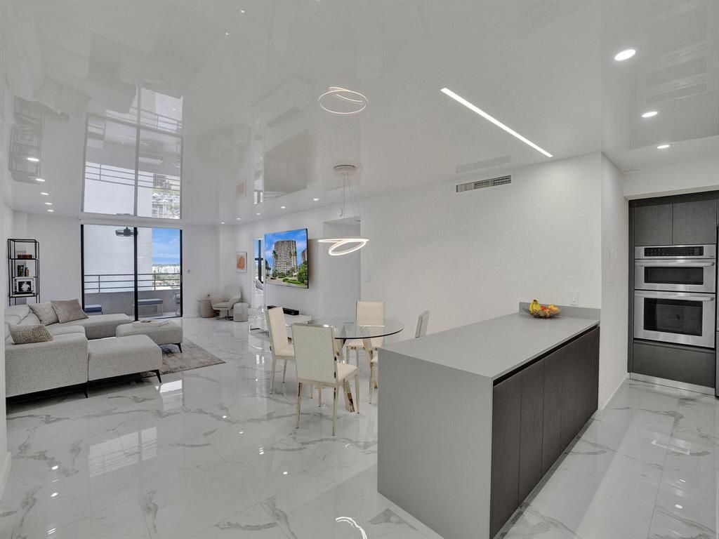 2500 Parkview Drive, Unit 1112, Hallandale Beach, FL 33009 Photo