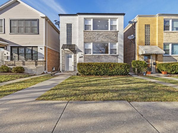 7508 W Devon Avenue , Chicago, IL 60631