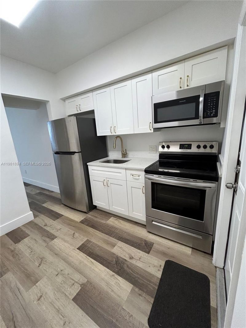 571 NE 67th , Unit 3, Miami, FL 33138 Photo