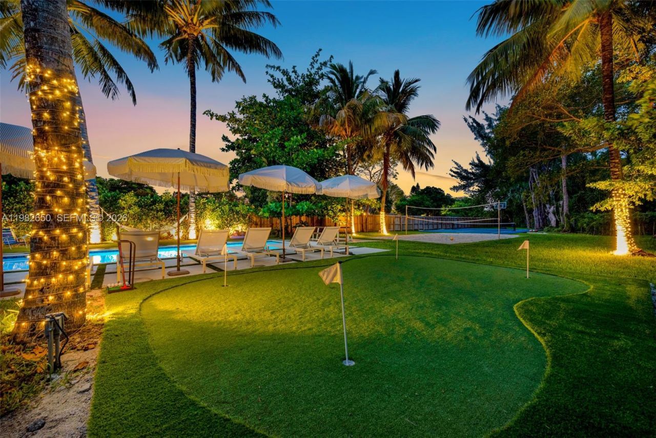 995 NE 107th St, Miami, FL 33161 Photo