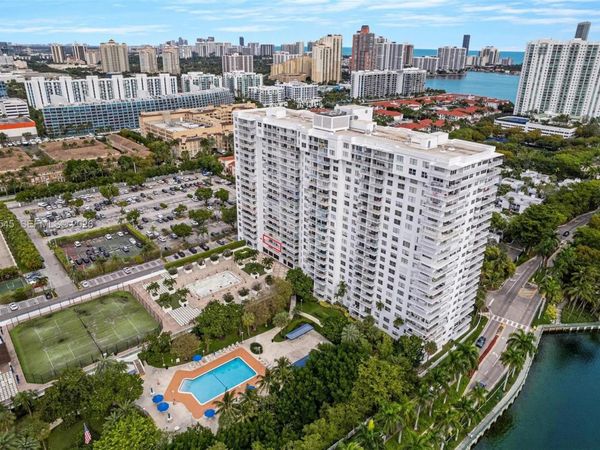 2851 NE 183rd St, Unit 404E, Aventura, FL 33160