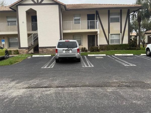 2305 NW 89th Dr , Unit 707, Coral Springs, FL 33065