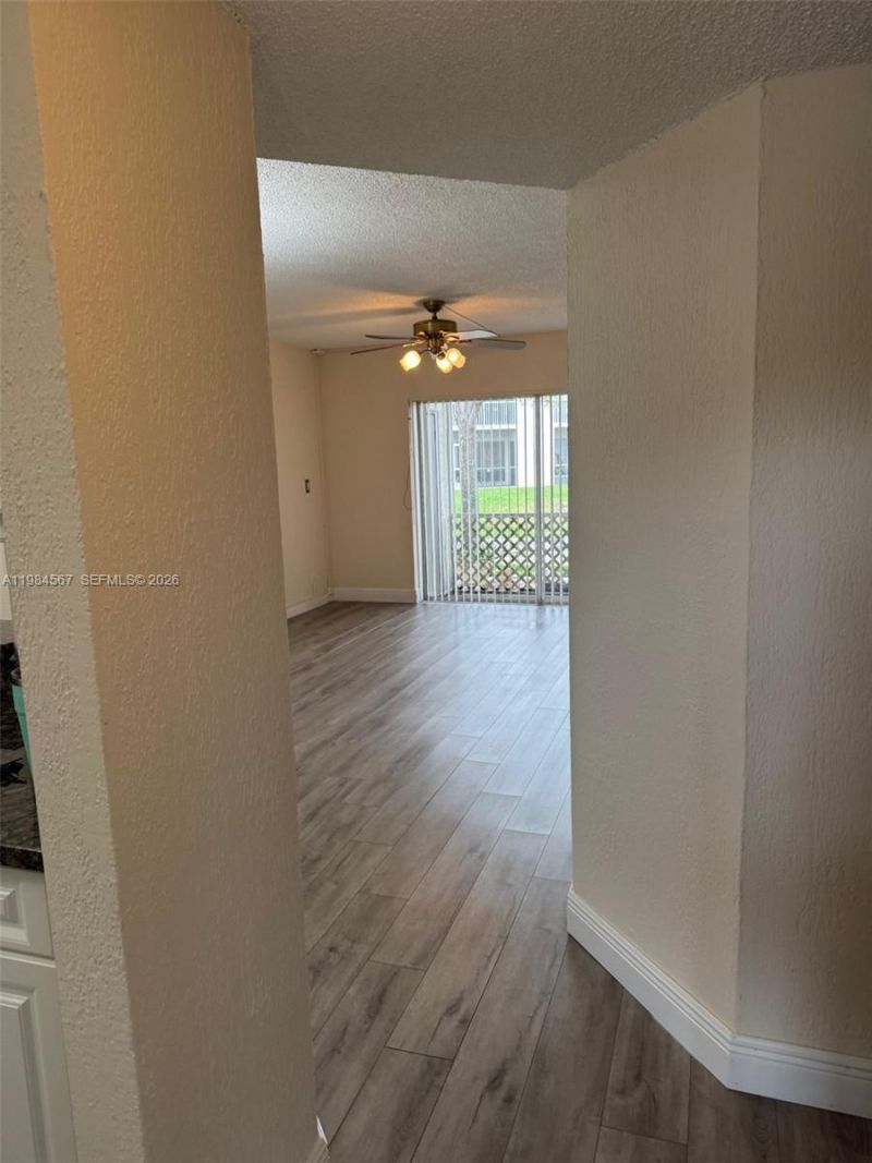 2305 NW 89th Dr , Unit 707, Coral Springs, FL 33065 Photo