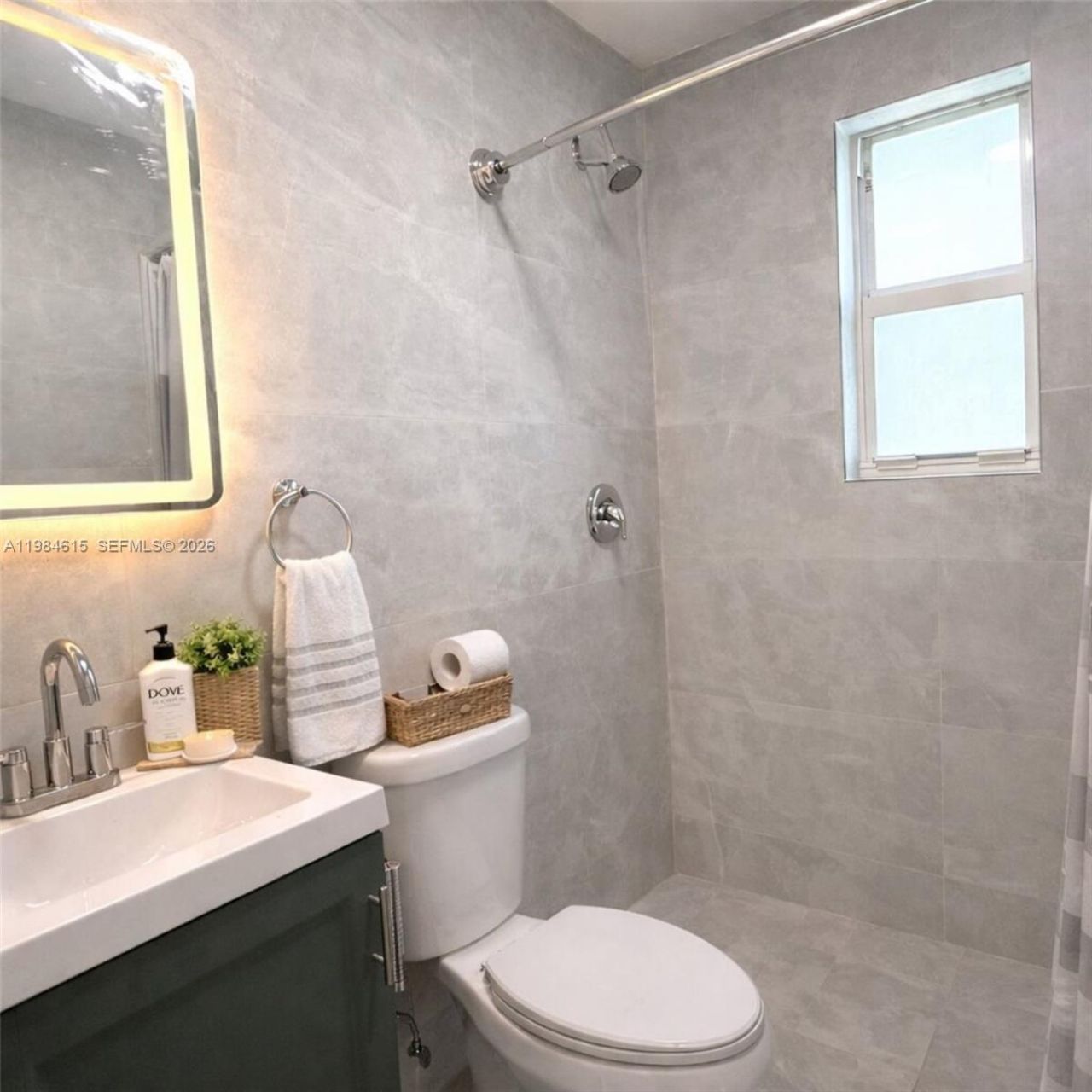 1850 NW 74th St , Unit 1850, Miami, FL 33147 Photo