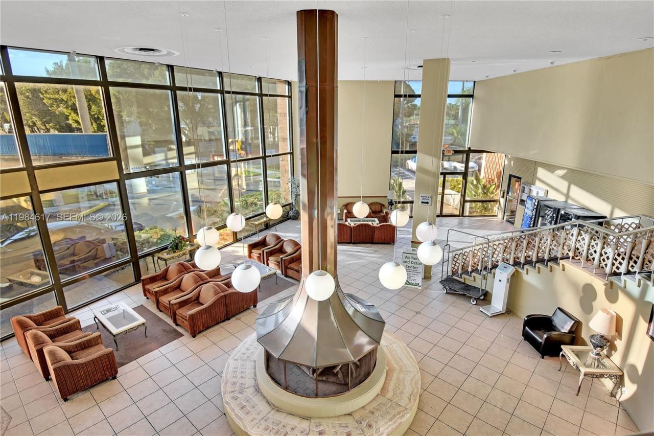 26 W Diplomat Pkwy , Unit 2229, Hallandale Beach, FL 33009 Photo