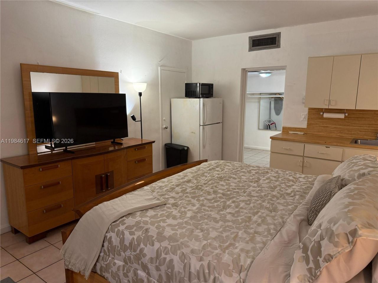 26 W Diplomat Pkwy , Unit 2229, Hallandale Beach, FL 33009 Photo