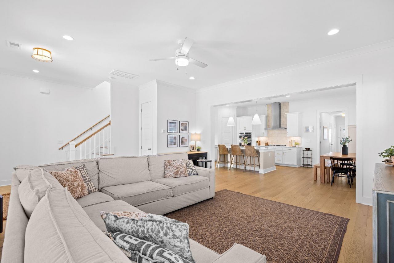 615 Braselton Ln. Photo 10