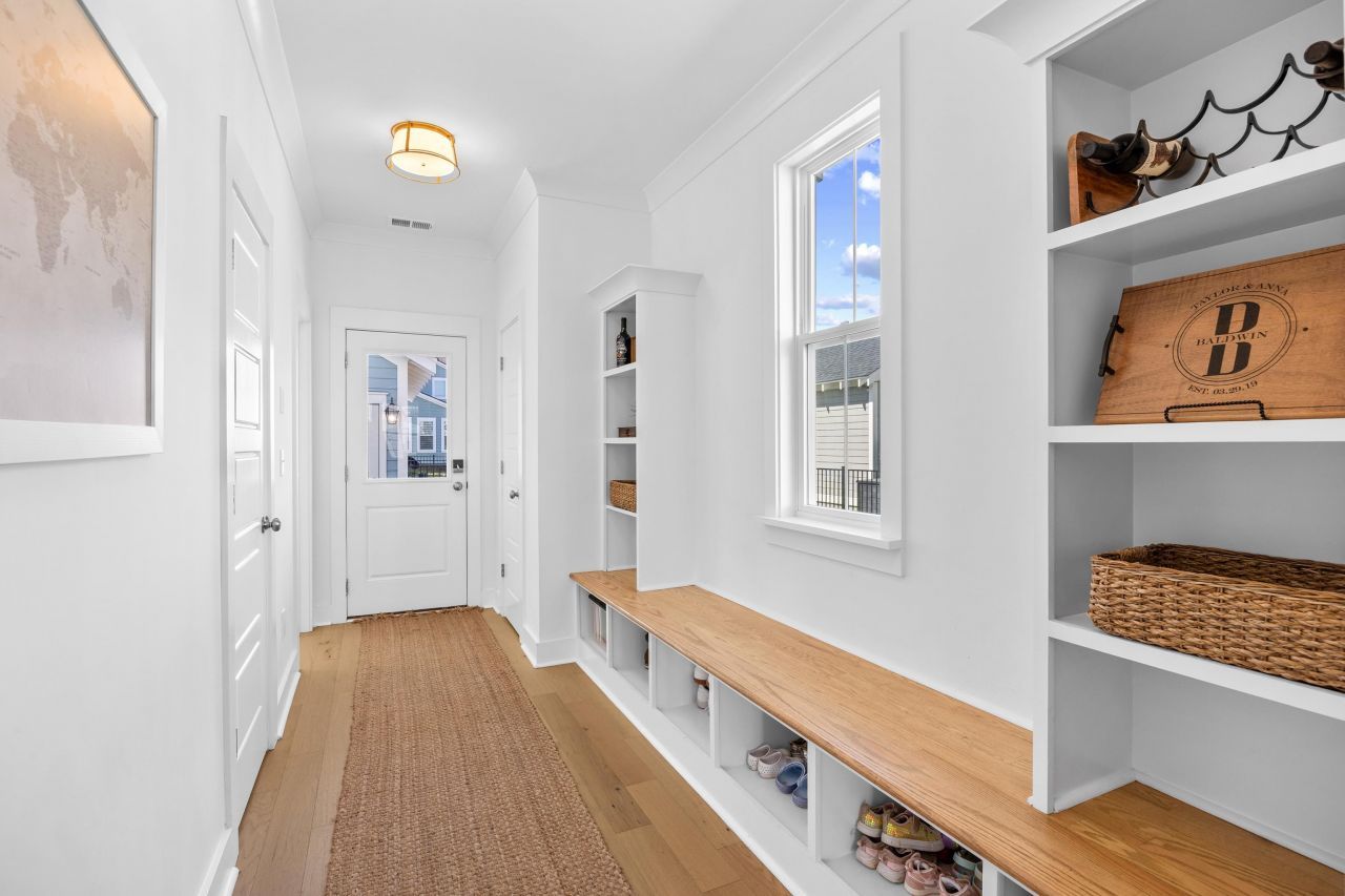 615 Braselton Ln. Photo 14