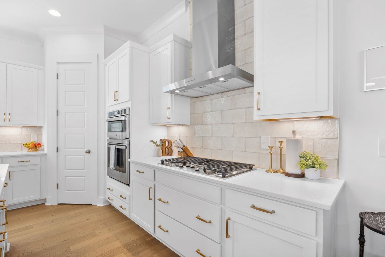 615 Braselton Ln. Photo 7