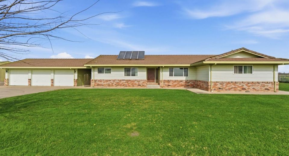 11551 E Tokay Colony Rd, Lodi, CA 95240 Photo