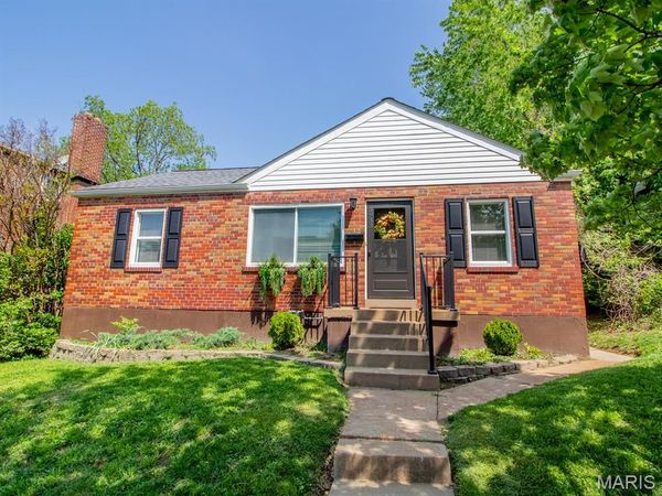 3933 McDonald Avenue, St Louis, MO 63116