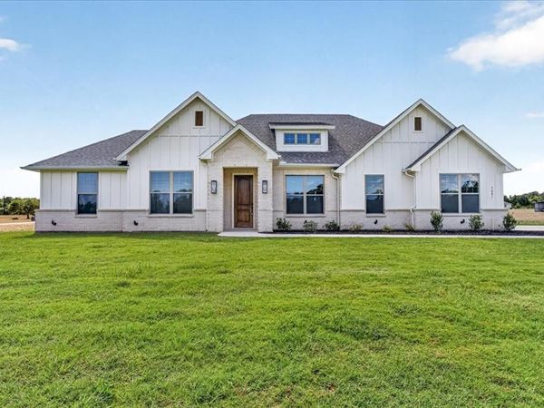 3001 Arabian Court, Springtown, TX 76082