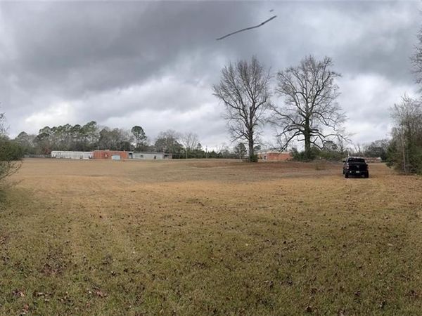 4090 Napier Avenue, Macon, GA 31204