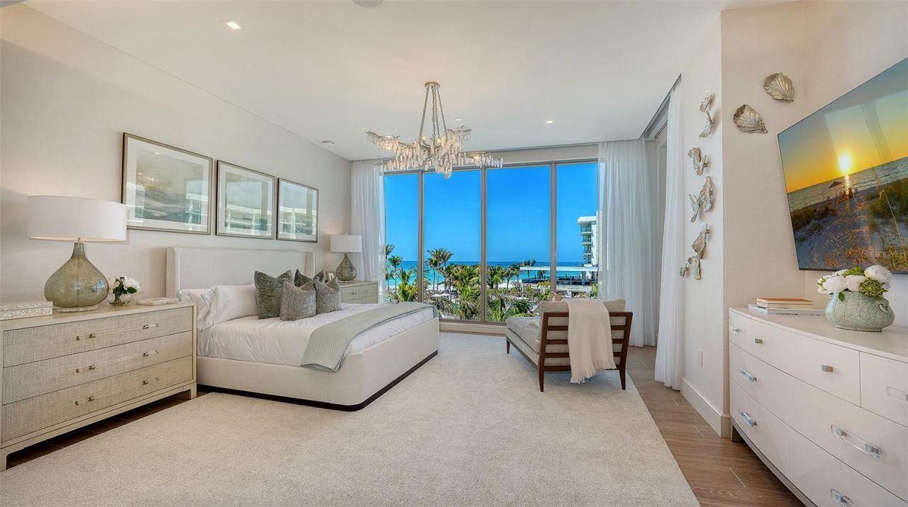 1561 Gulf Of Mexico Drive , Unit 304, Longboat Key, FL 34228 Photo