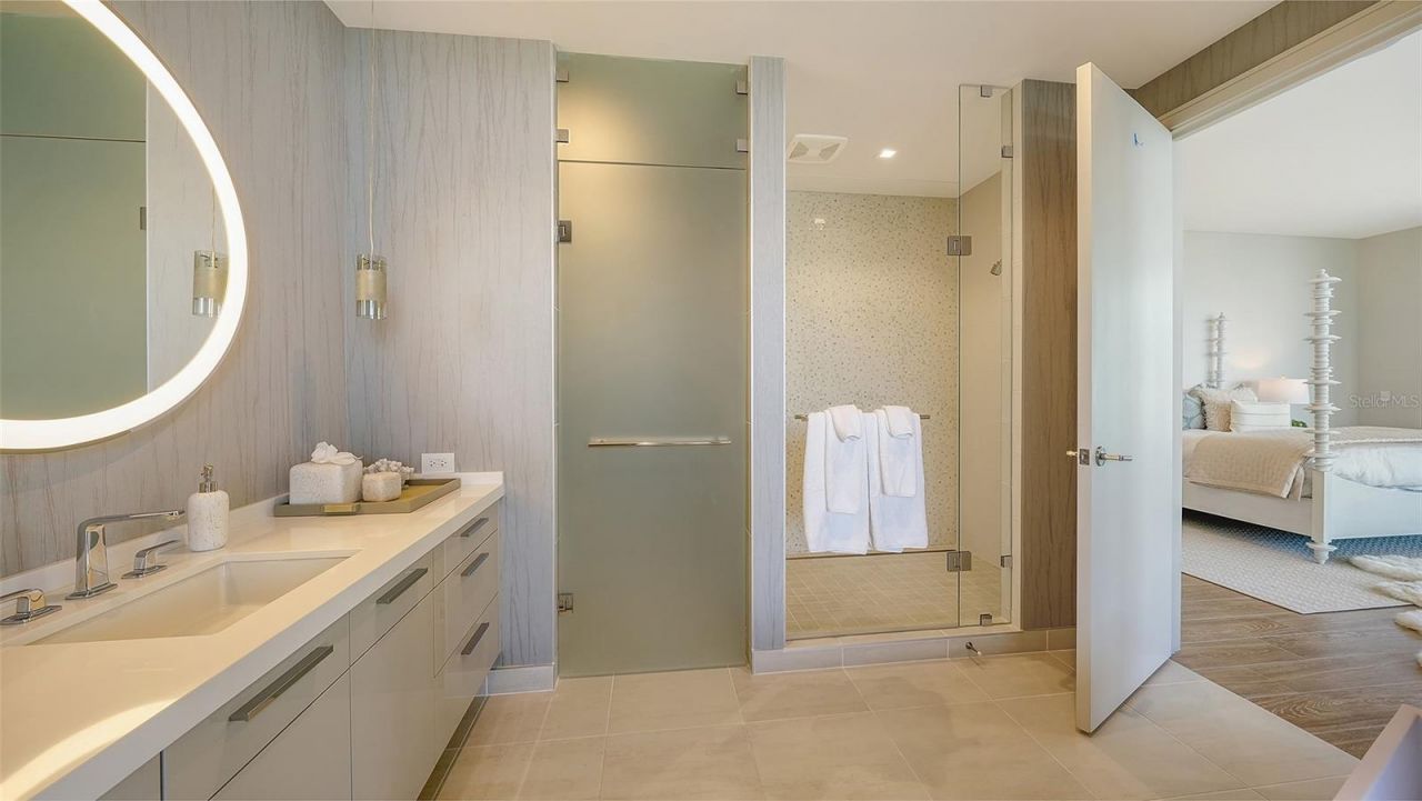 1561 Gulf Of Mexico Drive , Unit 304, Longboat Key, FL 34228 Photo