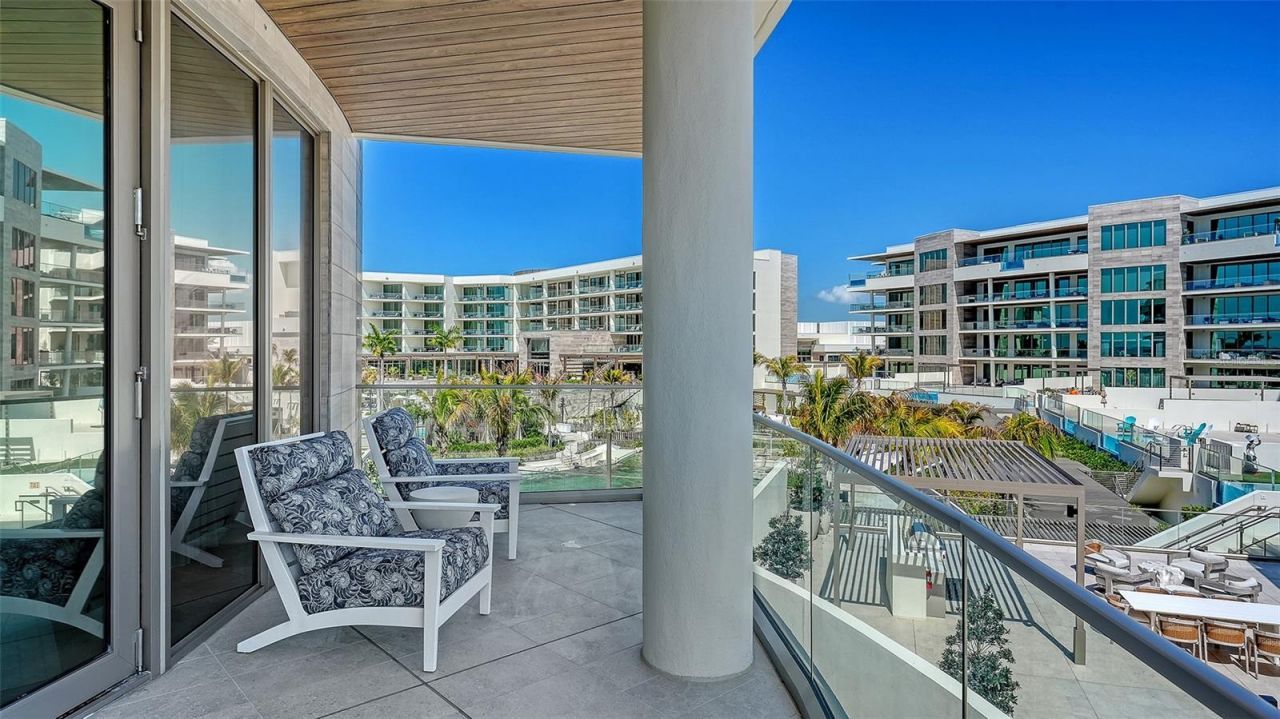 1561 Gulf Of Mexico Drive , Unit 304, Longboat Key, FL 34228 Photo