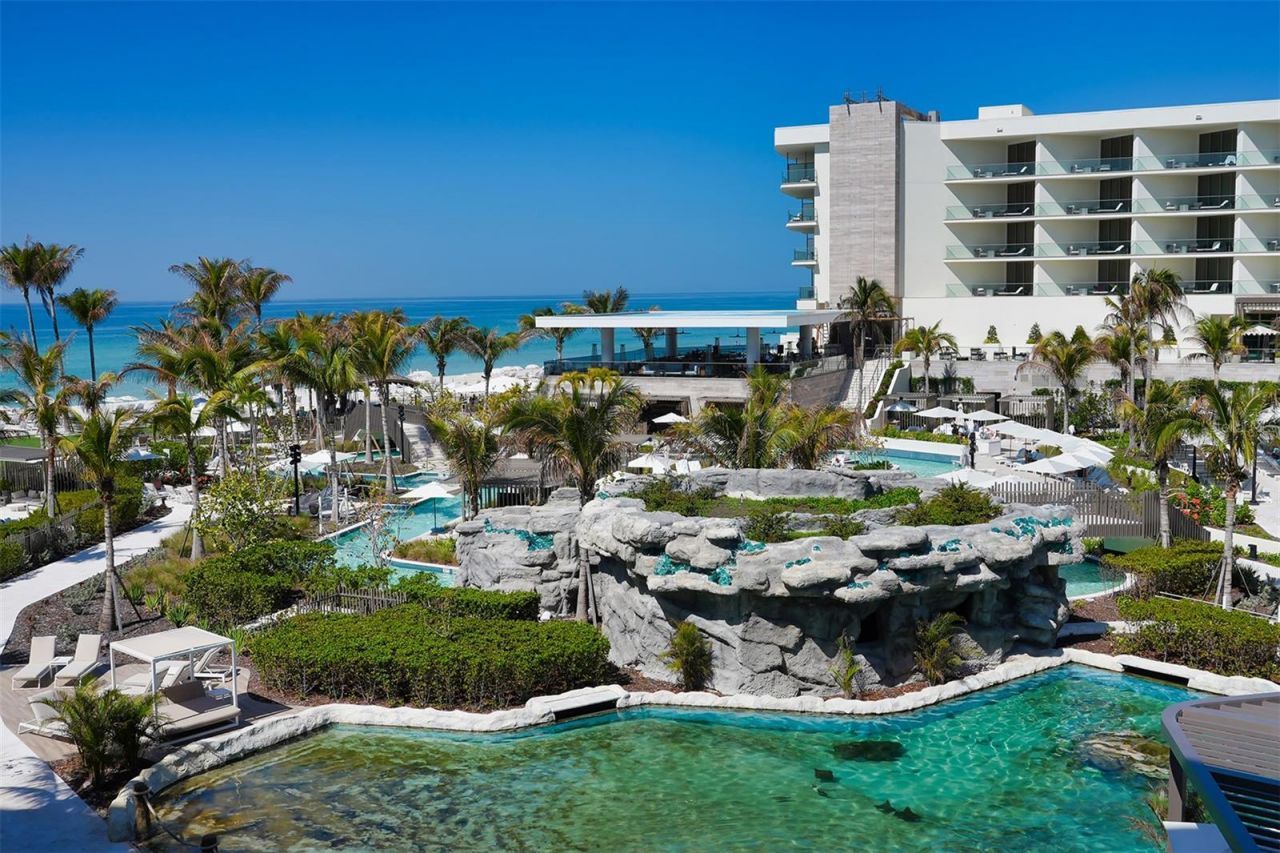 1561 Gulf Of Mexico Drive , Unit 304, Longboat Key, FL 34228 Photo