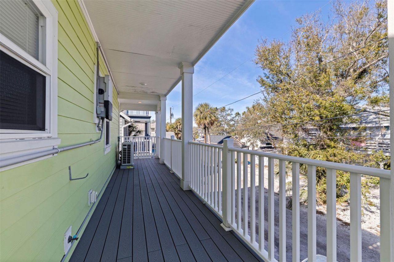 5429 Essex Avenue S, Gulfport, FL 33707 Photo