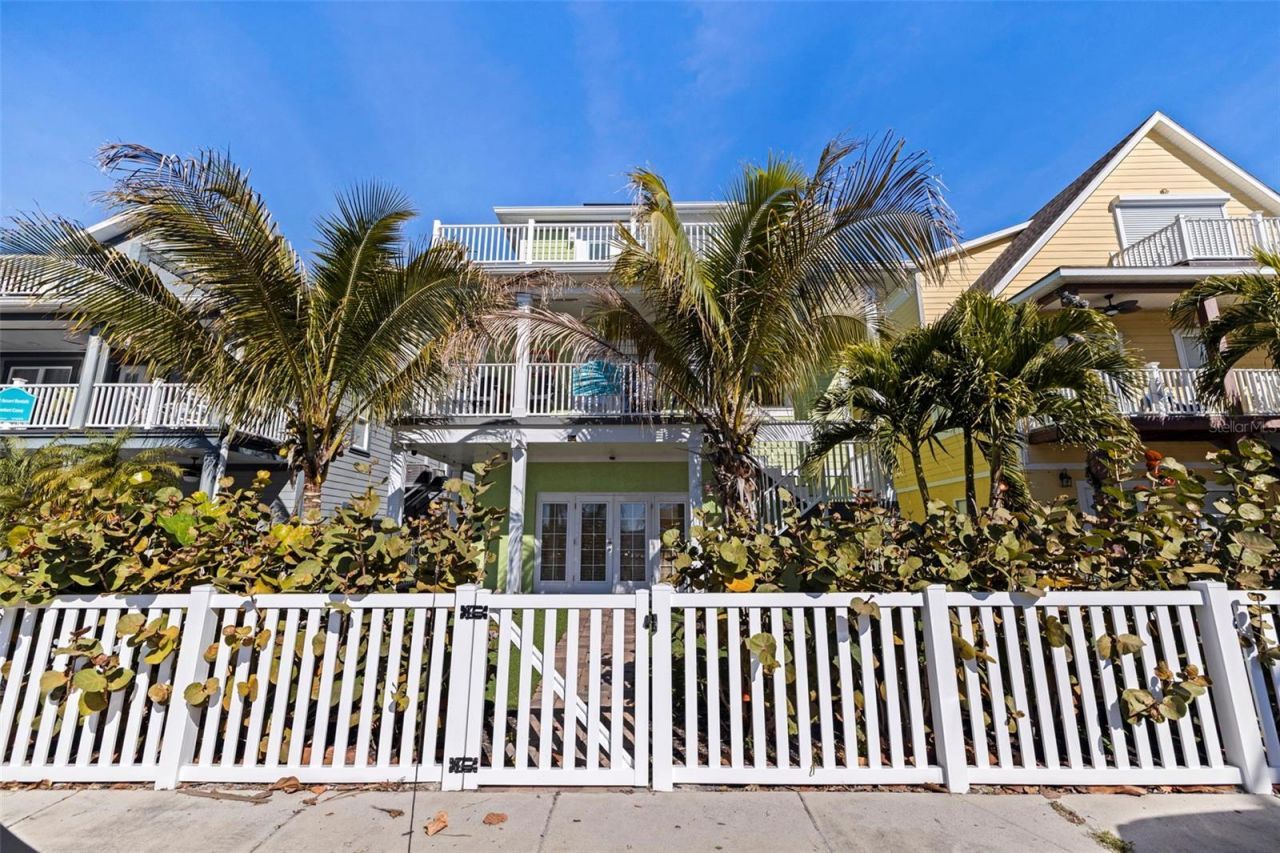 5429 Essex Avenue S, Gulfport, FL 33707 Photo