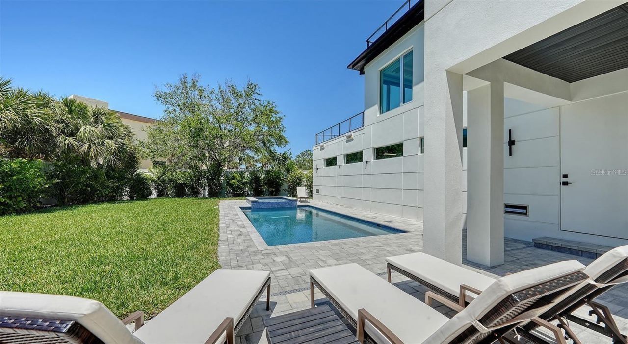 8800 Midnight Pass Road, Sarasota, FL 34242 Photo