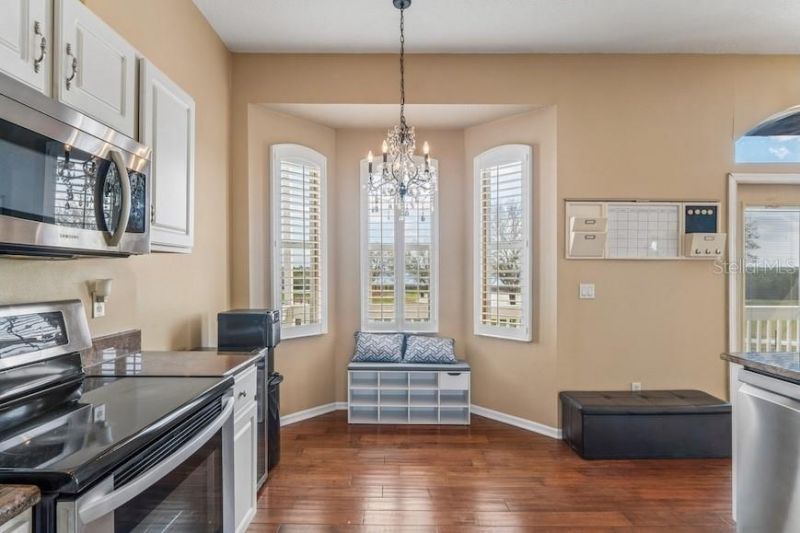 402 Shore Drive W, Oldsmar, FL 34677 Photo