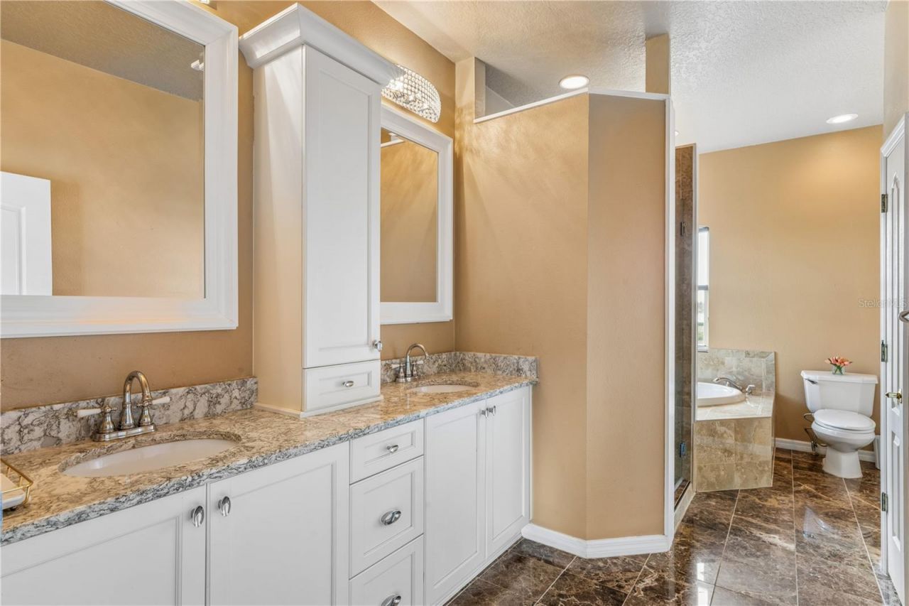 402 Shore Drive W, Oldsmar, FL 34677 Photo