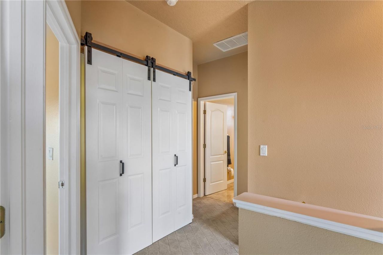 402 Shore Drive W, Oldsmar, FL 34677 Photo
