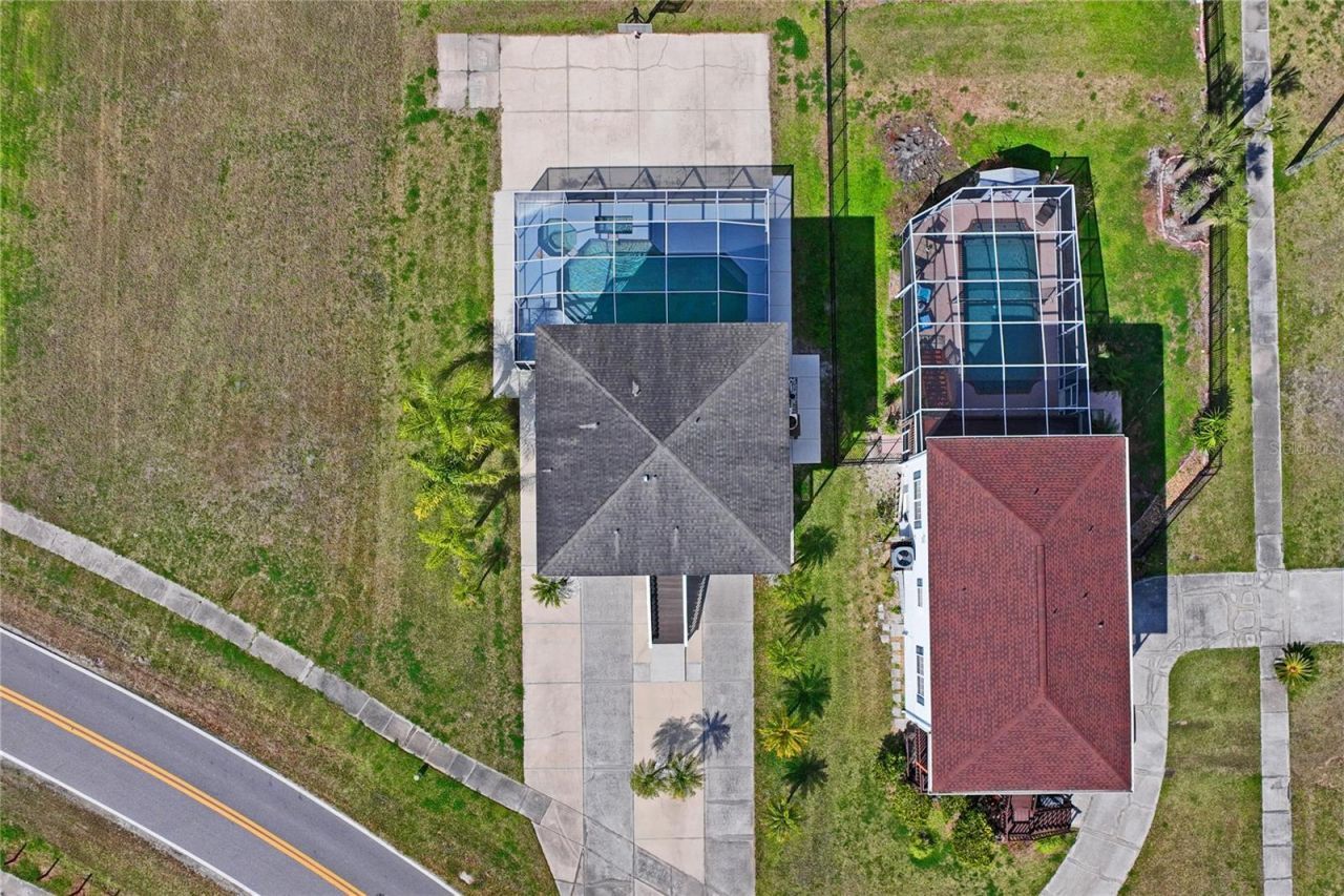 402 Shore Drive W, Oldsmar, FL 34677 Photo