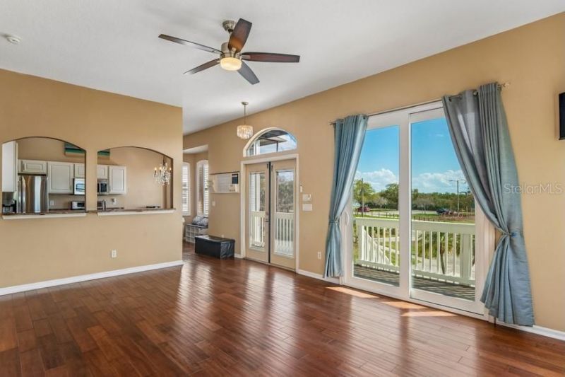 402 Shore Drive W, Oldsmar, FL 34677 Photo