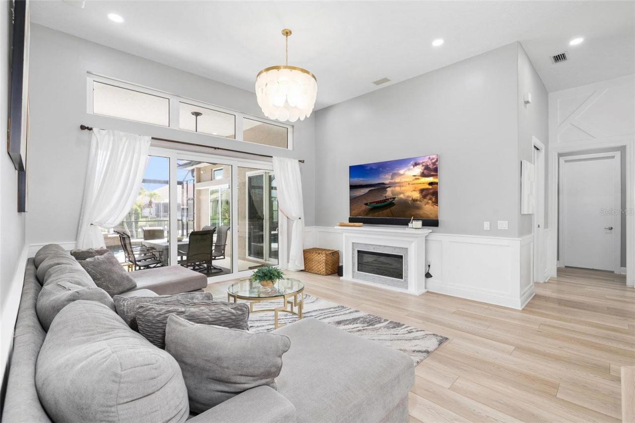 9810 Compass Point Way, Tampa, FL 33615 Photo