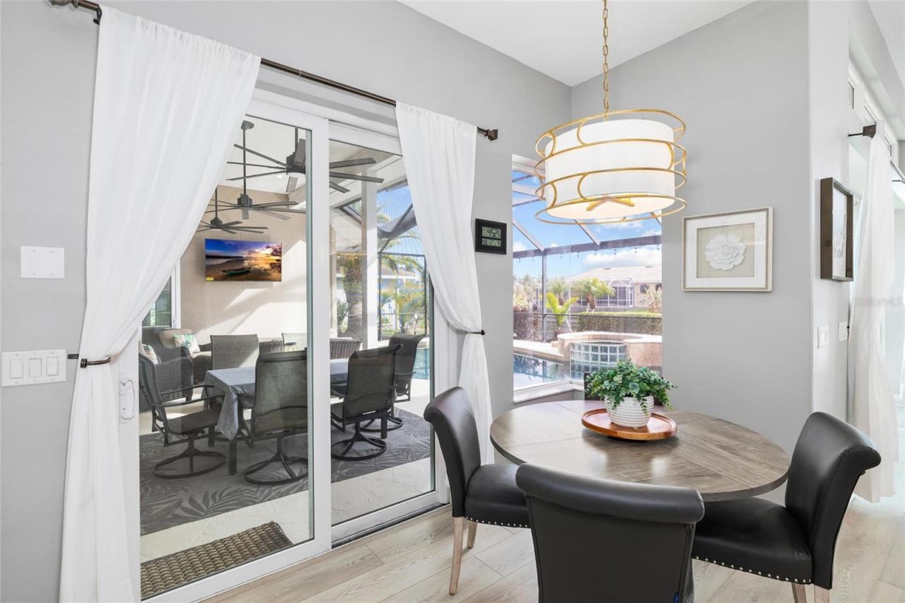 9810 Compass Point Way, Tampa, FL 33615 Photo