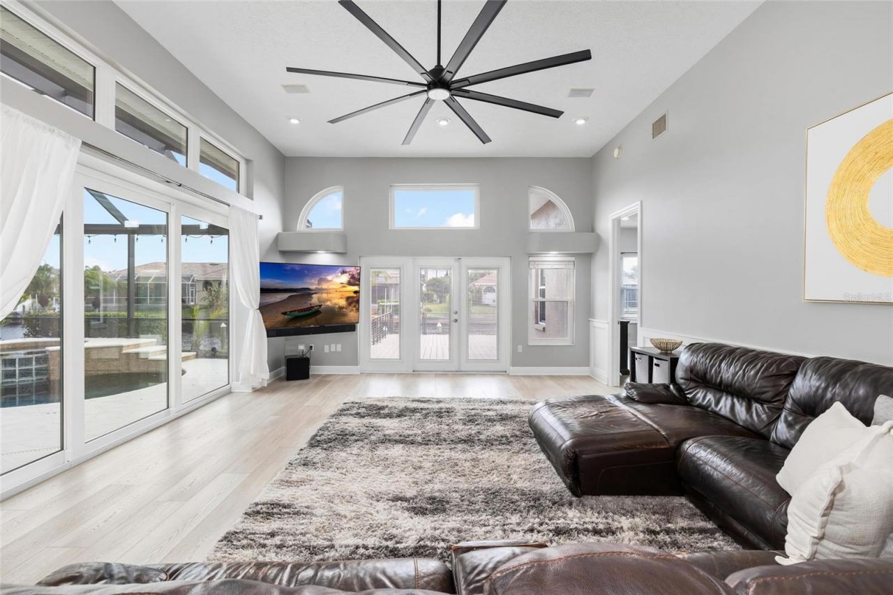 9810 Compass Point Way, Tampa, FL 33615 Photo